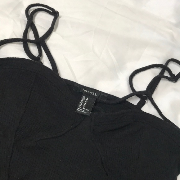 3/$30 🌺 Knit Bodysuit - Size M - Picture 3 of 3